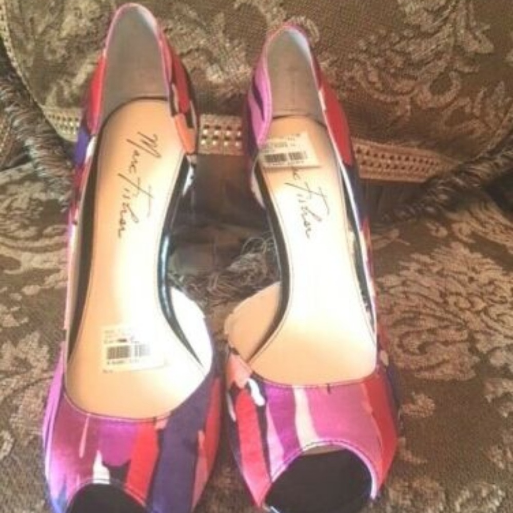 Marc Fisher Joey Multi Color Satin Peeptoe 6 - image 1